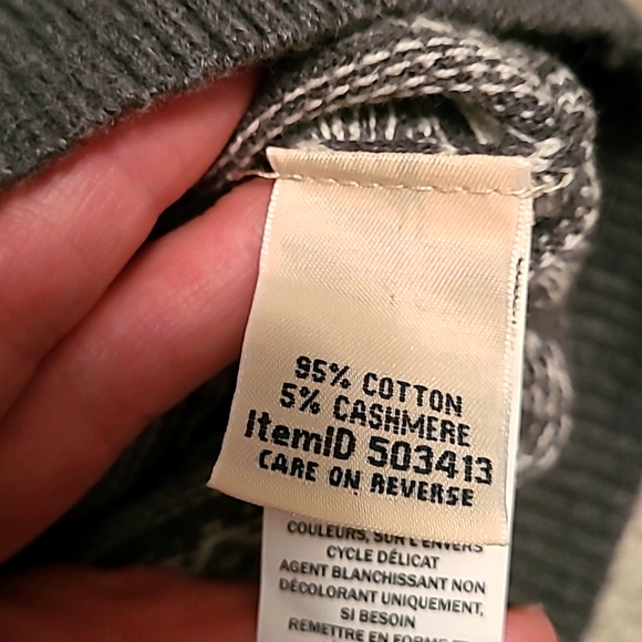 NWOT Cozy cabin sweater - Picture 3 of 5